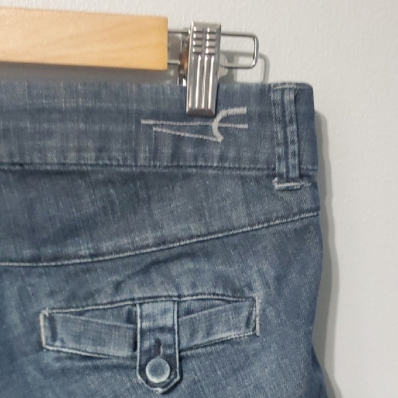 American Eagle Vintage Y2k Women's Blue Denim Shorts size 6 - Picture 8 of 9